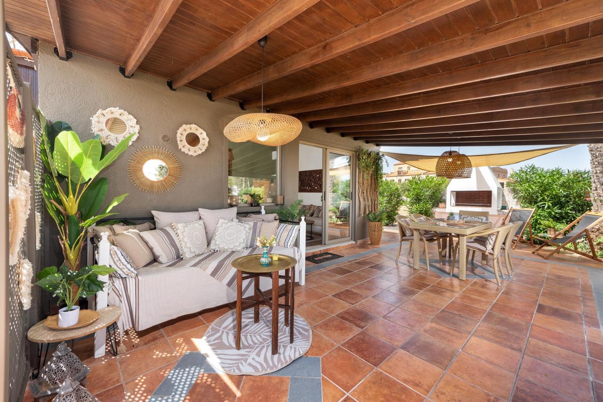 גנאדי Ilaira Sea View Bungalow מראה חיצוני תמונה